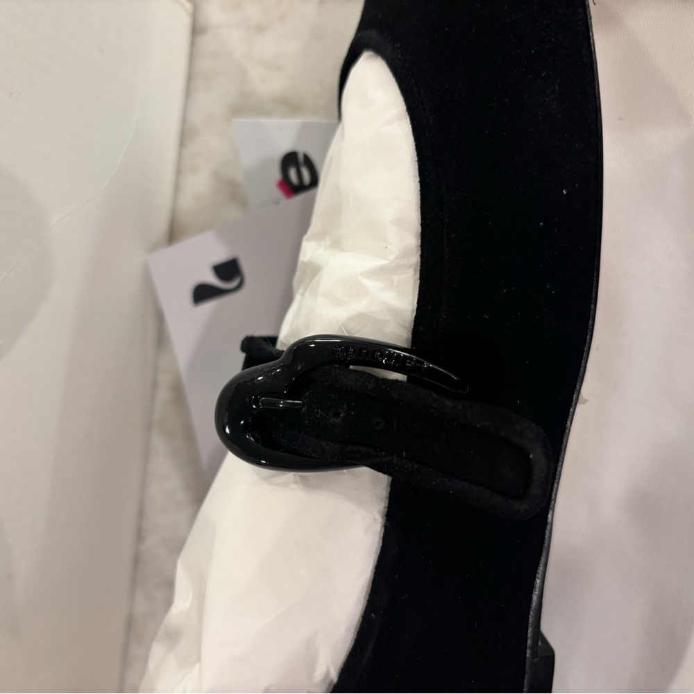 Larroude Black Women's Flats - Picture 2 of 6